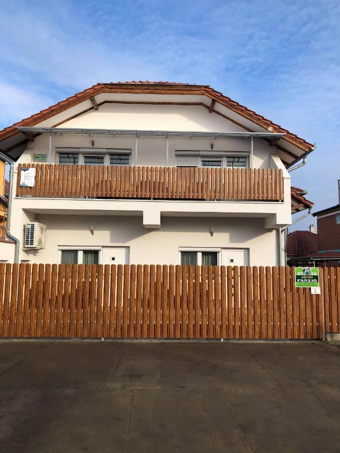 Jacint Apartman Bed and Breakfast Hajdúszoboszló Εξωτερικό φωτογραφία